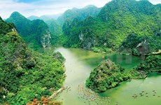 Vietnam plans new measures to attract tourists 