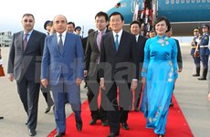 State President begins official visit to Azerbaijan 