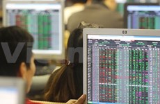 Market dips as foreign investors sell 