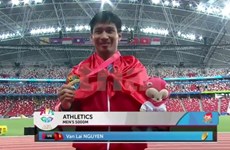 Lai wins gold, smashing long-standing record 