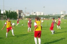 Vietnam get off to good start at girl football contest 