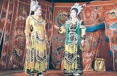 Can Tho troupe preserves classical drama 