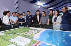 PM attends groundbreaking ceremony for Son My 1 IP in Binh Thuan  