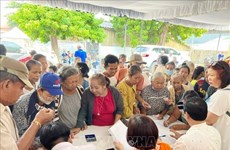 HCM City delegation provides health check-ups for needy people in Laos
