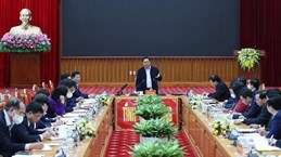 PM works with leaders of Cao Bang