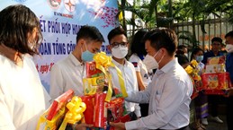 HCM City shares Tet joy with students of Laos, Cambodia