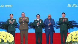 Cuba’s orders presented to Vietnamese army officers
