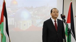 Vietnam sends new ambassador to Palestine