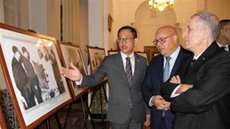 Vietnam affirms close bond with Algeria