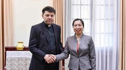 Deputy Foreign Minister hosts first Resident Papal Representative in Vietnam