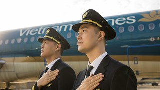 Vietnam Airlines opens pilot training school in Kien Giang