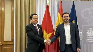 NA Vice Chairman holds talks with leaders of Spanish parliament