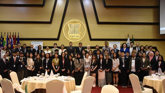 ASEAN, Italian students discuss climate, digitalisation