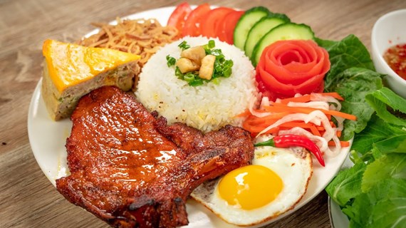 Broken rice ranks second among top 100 tastiest rice dishes in Asia