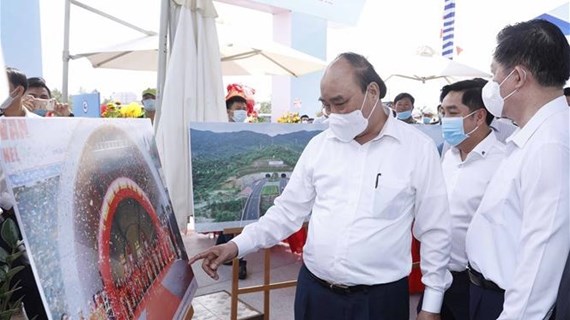 Trung Luong-My Thuan expressway opens to traffic