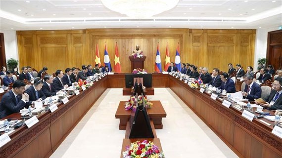 NA leader holds talks with Lao counterpart