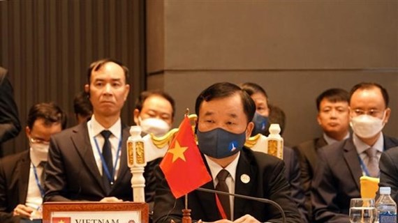 Vietnam stresses importance of maritime and aviation security in East Sea at ADSOM+