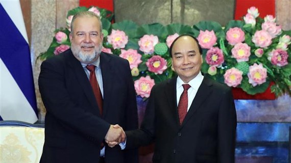 Vietnam always stands united with Cuba: President Nguyen Xuan Phuc