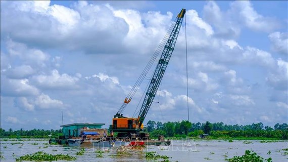 Sustainable sand management helps reduce climate change impacts on Mekong Delta