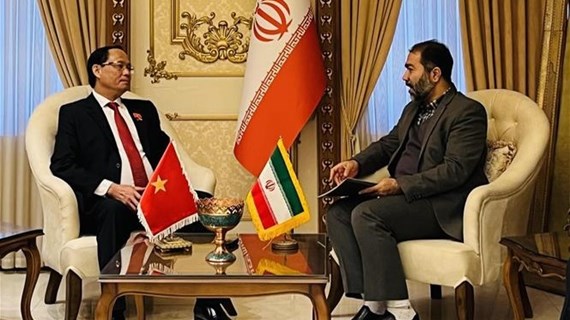 National Assembly Vice Chairman meets Iranian officials 