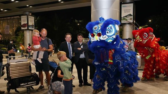 One more foreign airline opens Taipei - Da Nang direct air route 