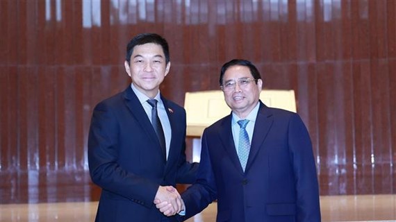 PM Pham Minh Chinh meets with Speaker of Singaporean Parliament