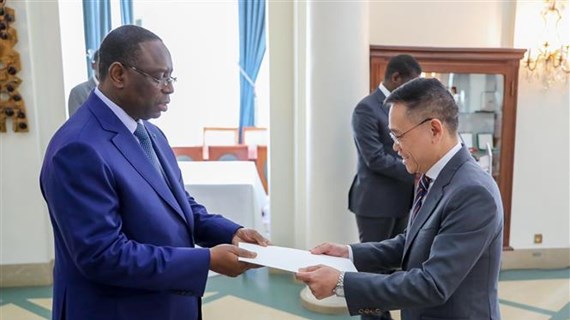 Senegal ready to cooperate with Vietnam in responding to global challenges