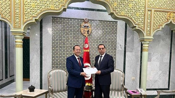 Tunisia eyes to further beef up relations with Vietnam