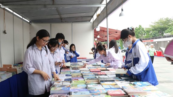 Vietnam Book Day promotes reading culture value