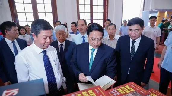 Book series about General Giap released in Vietnamese, foreign languages