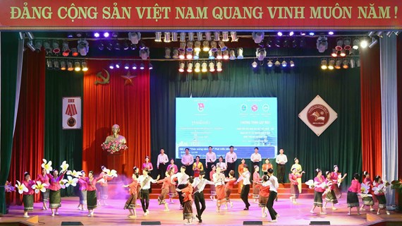 Son La organises traditional New Year celebration for Lao students