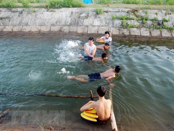 Vietnam looks to reduce child drownings by 20 percent by 2030 hinh anh 2