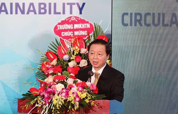 Symposium seeks ways to promote circular economy in Vietnam hinh anh 1