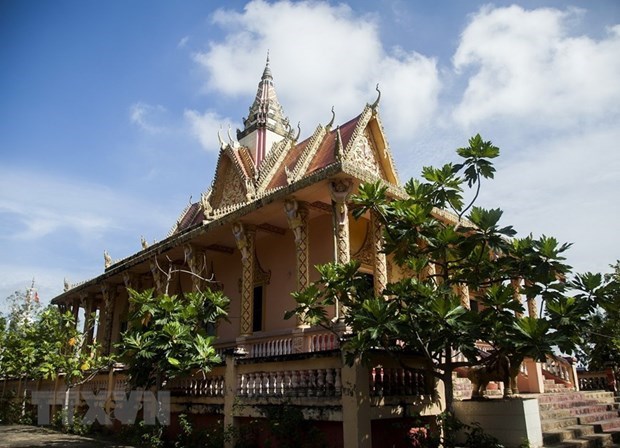 Soc Trang’s Khmer pagoda features giant Buddha statue hinh anh 2