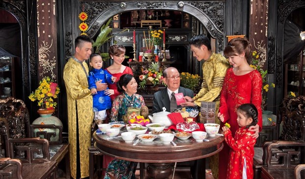 Vietnamese family traditions in the Lunar New Year festival hinh anh 1