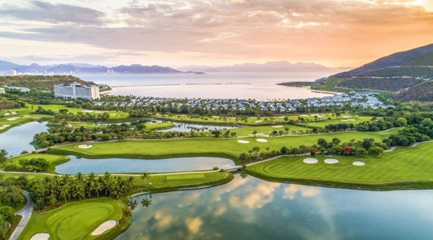 Khanh Hoa eyes stronger golf tourism development hinh anh 1