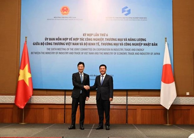 Vietnam calls for Japanese investment in key industries hinh anh 1