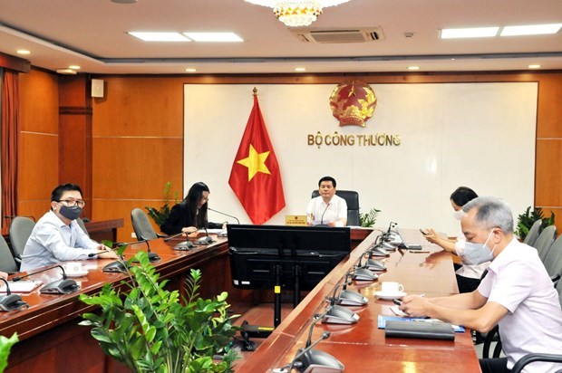 Minister: Vietnam to resume production chain in safe manner hinh anh 1