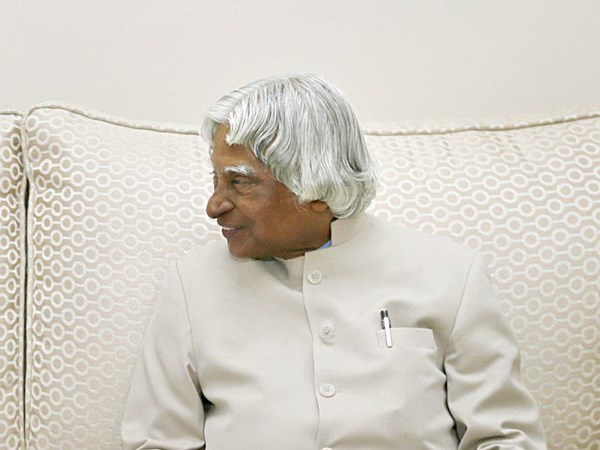 Condolences extended over death of former Indian President hinh anh 1