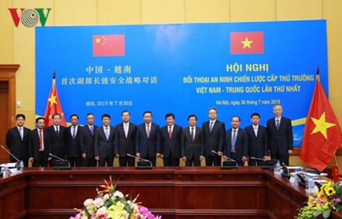Vietnam, China hold first deputy minister-level security dialogue hinh anh 1