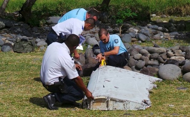 Malaysia: newly-found debris belongs to Boeing 777 hinh anh 1