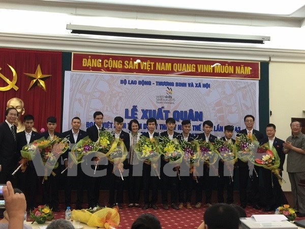 Vietnam aims for medals at World Skills Competition hinh anh 1