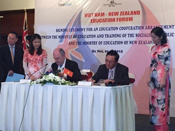 Vietnam, New Zealand step up education cooperation hinh anh 1