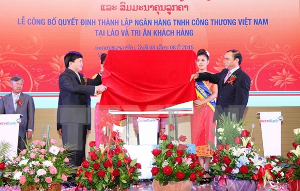 Vietnam’s fourth bank inaugurated in Laos hinh anh 1
