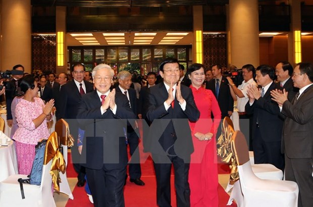 Leaders hold National Day banquet hinh anh 1