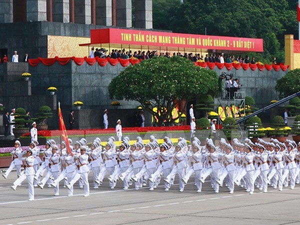 Grand meeting, parade marks 70 years of independence hinh anh 1