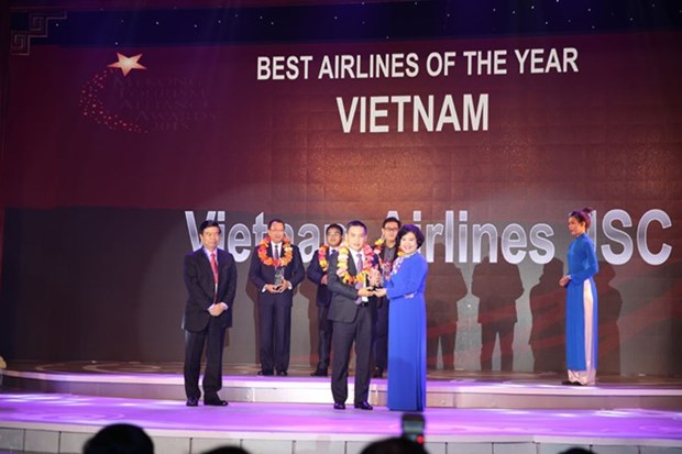 Vietnam Airlines receives service national excellence award hinh anh 1