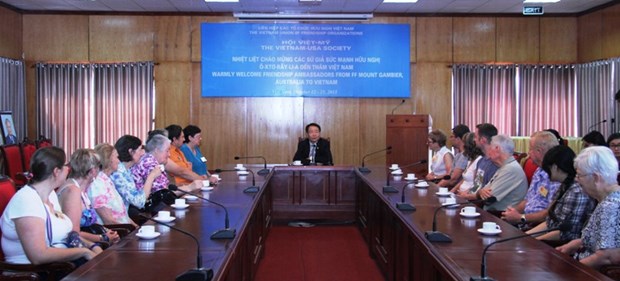 Australia Mount Gambier club delegation visits Vietnam hinh anh 1