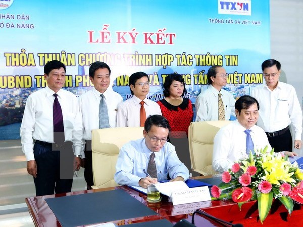 VNA, Da Nang promote communications cooperation hinh anh 1