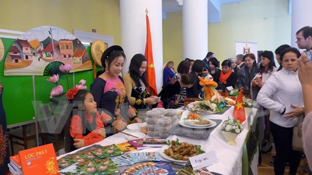 Vietnam joins Asian Culture and Culinary Festival in Ukraine hinh anh 1